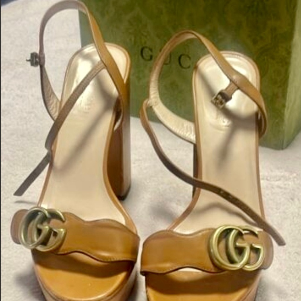 Gucci Tan Leather Platform Slingback Heels with Gold Double G